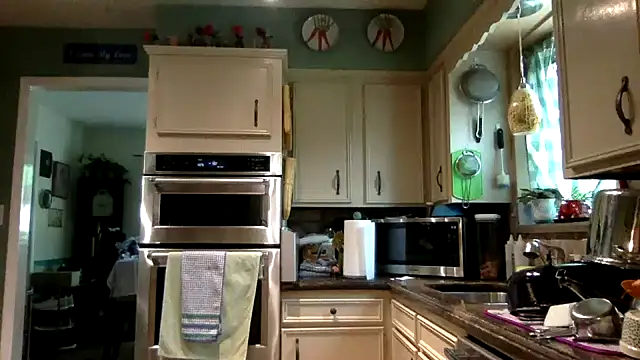 superbearboss' Webcam Show