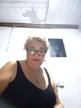 momismilf544 Chat XXX in diretta