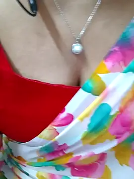 soundharya_tamil's Live XXX Chat