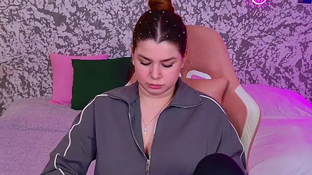 moneyforPeaches Live XXX-chat