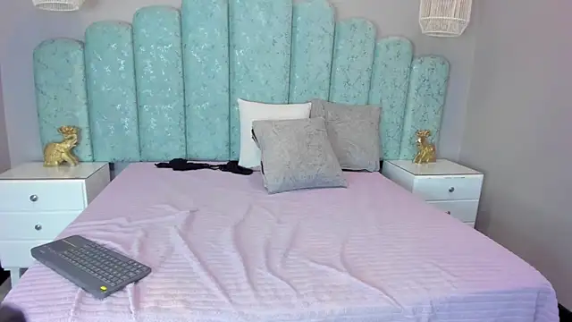 catha_jones Chat XXX in diretta