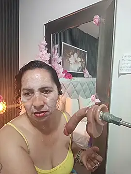 Luna_Naughty1's Live XXX Chat