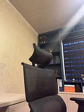 EmmyEvans1: онлайн-секс-чат