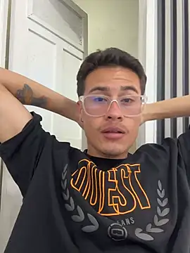 TavoHot_: вебкам-шоу