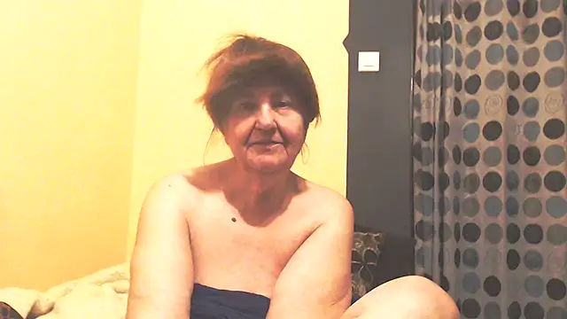 Chatroom XXX en direct de MioritaHard