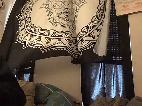 Sexy_ebony_BunNey élő XXX-chatje