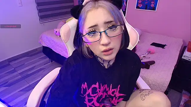 Miwa_violet's Live XXX Chat