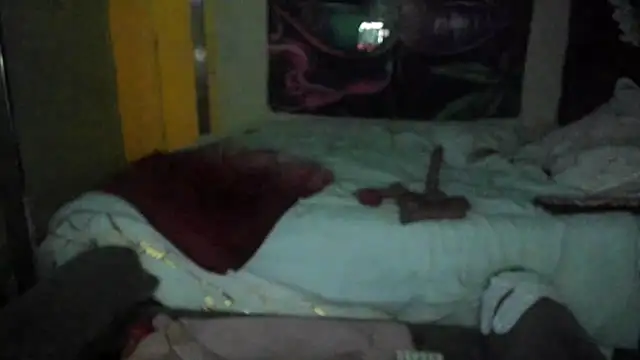 Chatroom XXX en direct de mzpretty444