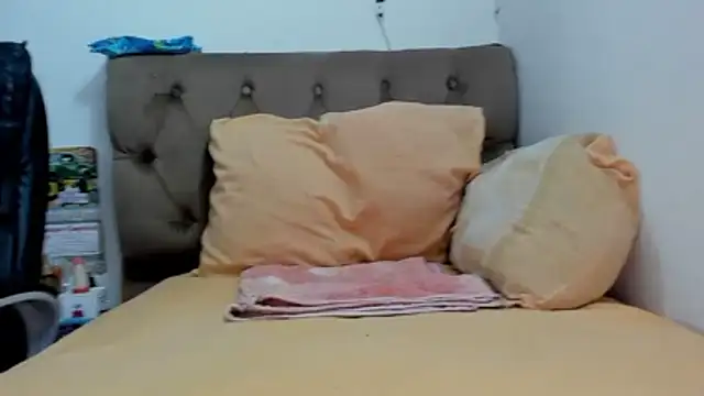 Aries_Mature's Live XXX Chat