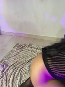 Luna-Chann's Live XXX Chat