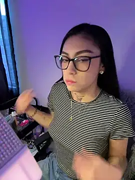 Bonny_Evan Live XXX chat