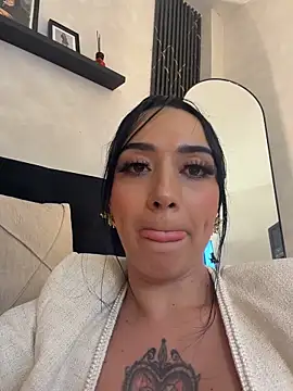 EmmyEvans1 Live XXX Chat