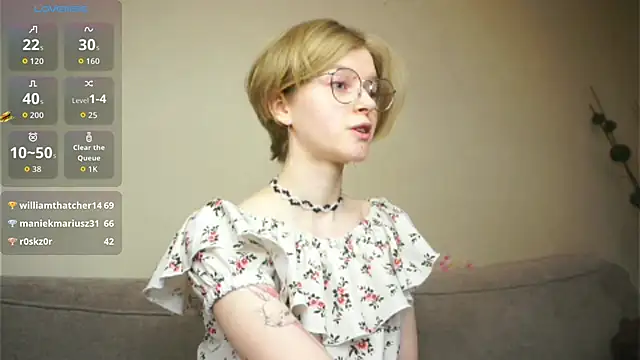 ToyaPletz's Live XXX Chat