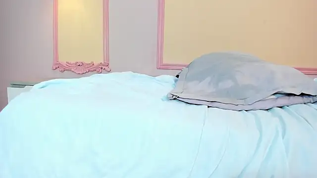 _zharaa Adlı Modelin Canlı XXX Sohbeti