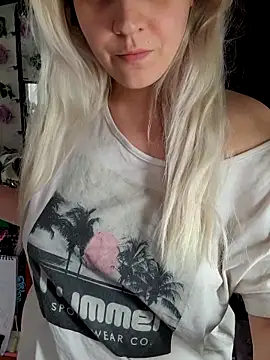 ScarletCallings_420 live XXX chat