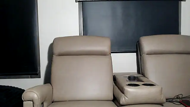 แชท XXX สดของ ThickD2C