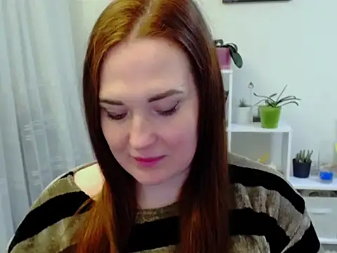 Lady_Tiana Adlı Modelin Canlı XXX Sohbeti