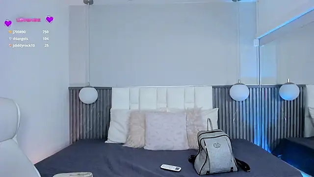 alessia_anderson's Webcam Show