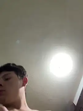 Andy12912 live XXX chat