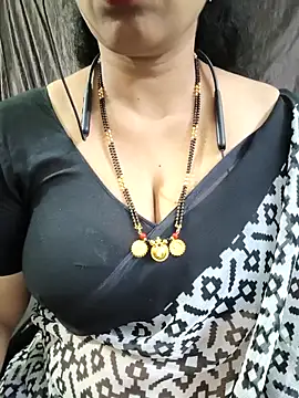 bhuvana_555 – Live XXX-chat