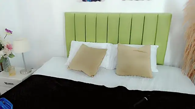 Pokazy przed kamerką – charlotte1_sweet