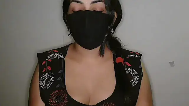 Reddy_Trisha's Webcam Show