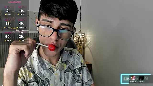 Dyla_n18 Adlı Modelin Canlı XXX Sohbeti