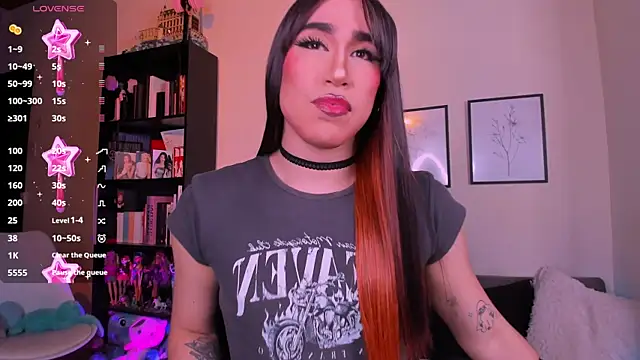 ARIANA_QUEEN1 Webcam-Show