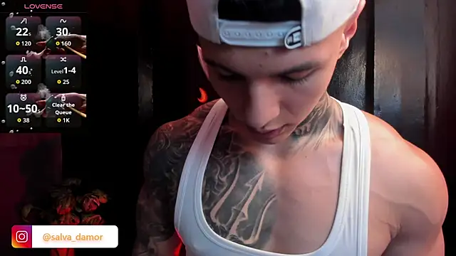 دردشة SalvatoreDmore الجنسية المباشرة