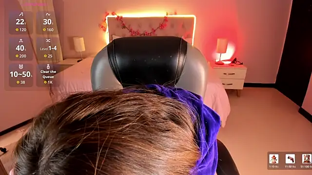 Онлайн чат XXX Emily_Warren_