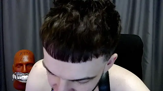 Živý XXX chat _Damien_thorn_