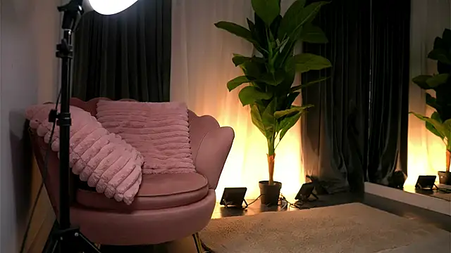 WendyyLuv Chat XXX in diretta