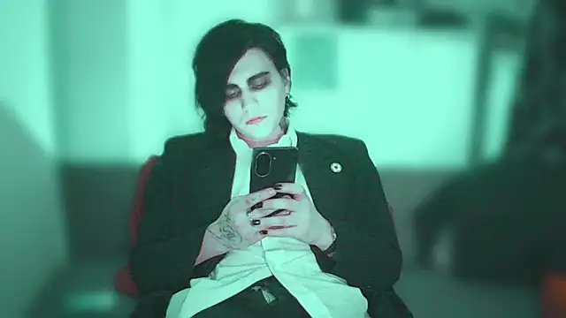 sademobeer 在線直播表演