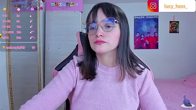 Chat XXX en directo de Lucyy-hess