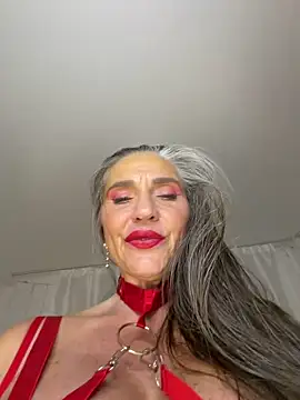 AlimelaのライブXXXチャット