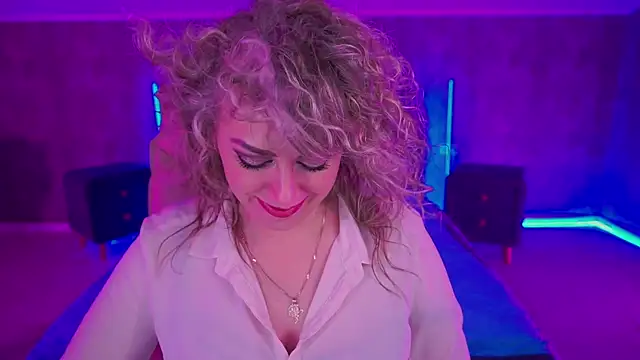 XXX chat uživo modela CandyLadyyy