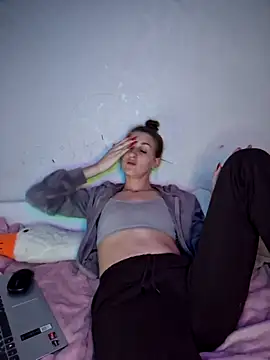 XXX chat uživo modela carolinakis_