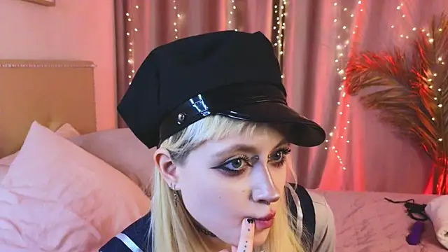 rraffaellka 现场XXX聊天