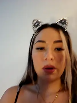 Pertunjukan Kamera Web Natasanz