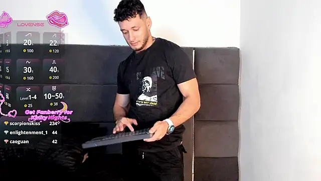 alejandro__2 Show Webcam