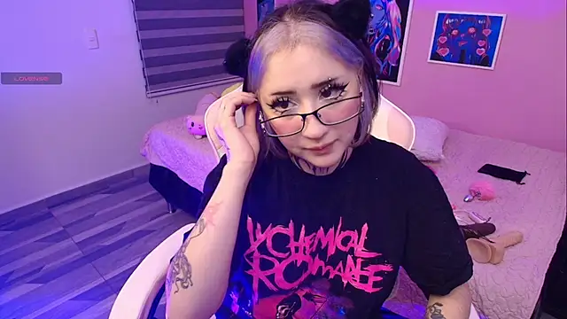 Miwa_violet Chat XXX in diretta