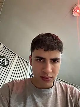 AdrianRinaldi: απευθείας συνομιλία ΧΧΧ