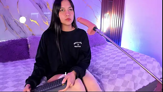 Emmiicute: απευθείας συνομιλία ΧΧΧ