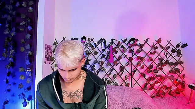 Živý XXX chat Axel_InkShade_