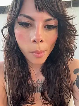 Isalove99's Live XXX Chat