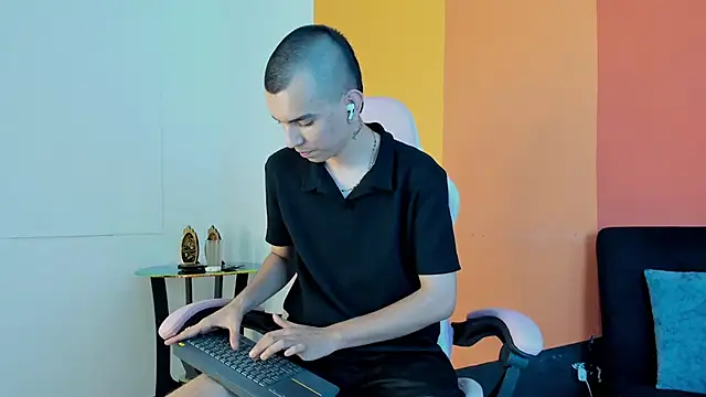 Rowan_Cley: вебкам-шоу