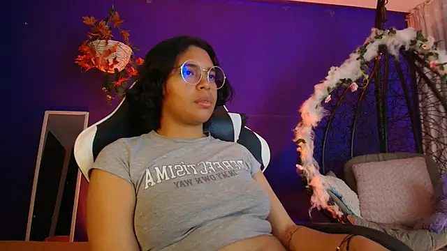 Chat +18 de Emmapark_ ao vivo