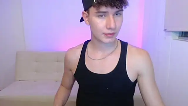 adrian_morelly Chat XXX live