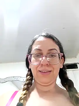 miss_hanna07 Adlı Modelin Canlı XXX Sohbeti