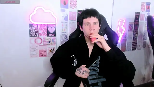 Chat XXX en directo de CutieKai_